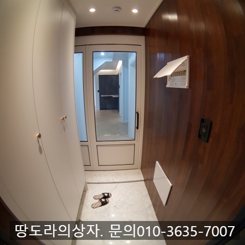 <대구 남구 대명동 신축 주인세대 반전세. 2억/50만> 복층형. 영대병원역 2분거리. 매물 사진 2