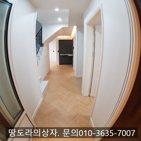 <대구 남구 대명동 신축 주인세대 반전세. 2억/50만> 복층형. 영대병원역 2분거리. 매물 사진 3