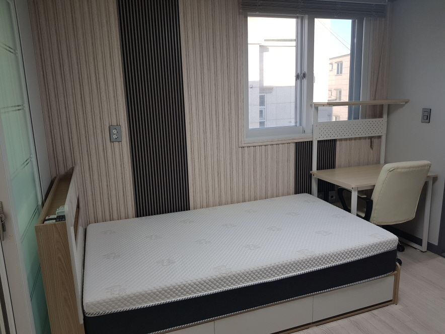 (강추) 경산 진량 평사 대구대학교 신축 원룸 사글세 임대. 4년차 건물. 매물 사진 5
