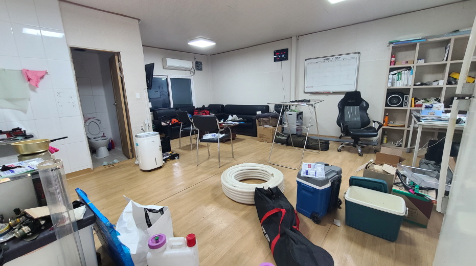 경산 사정동 창고 임대. 대구 시지 근처 창고 임대. 실면적 약 50평. 월세 60만원 매물 사진 2
