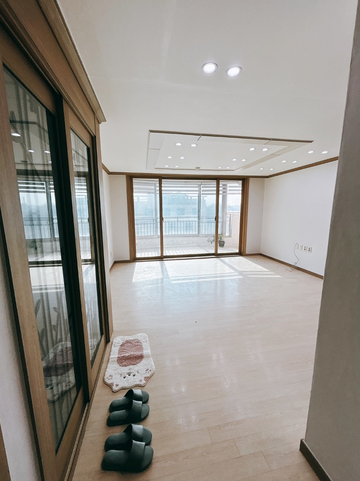 (가격down)경산 하양 금락우방타운 매매(1억8500만) / 전세(1억 6천). 방3/욕실2. 현재 공실. 전기 공사완료. 매물 사진 20