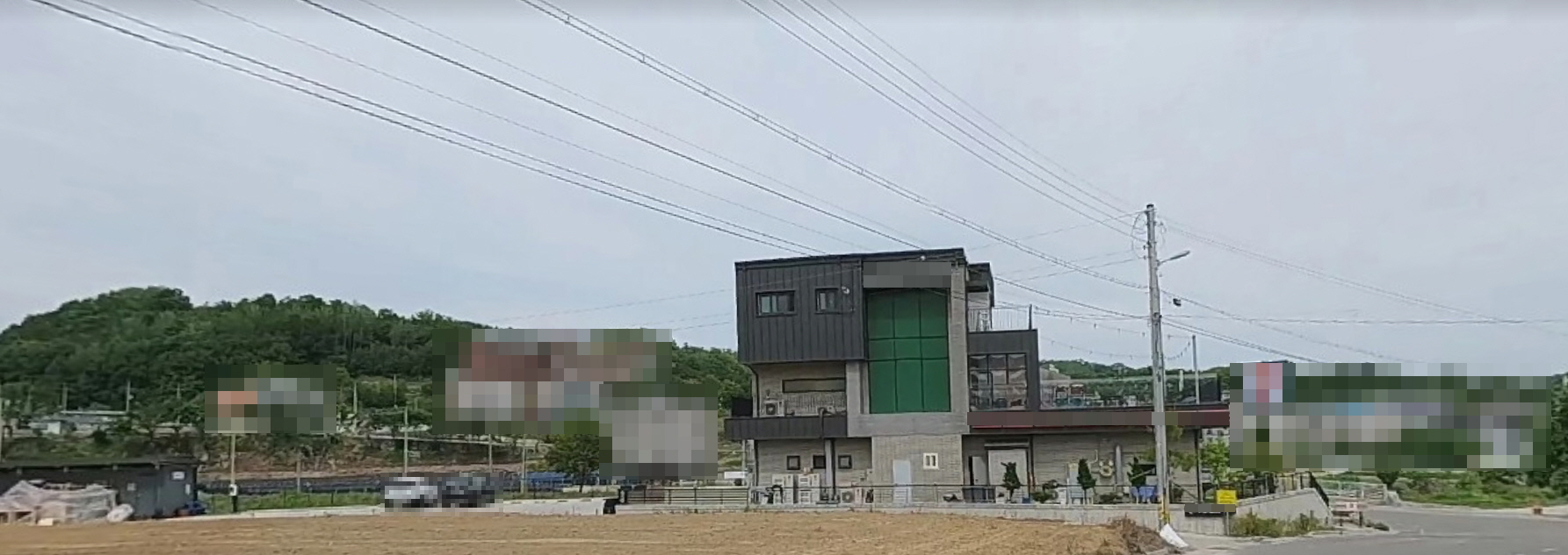 (상가주택 급매)영주시 풍기읍 교촌리. 준신축 3층 . 대247평/연98.6평 매물 사진 3