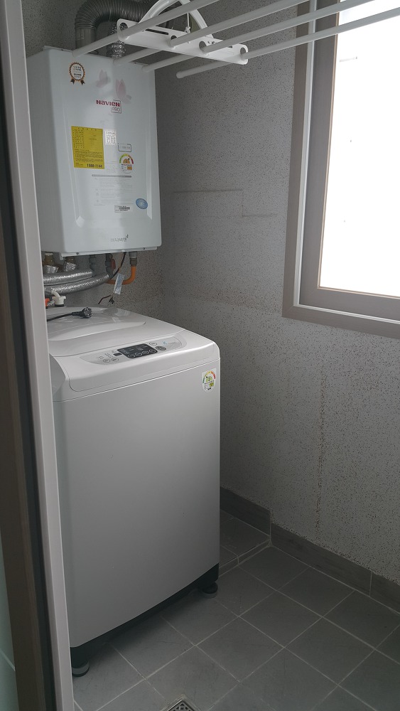 <경산시 진량읍 상림리 대구대학교 미니투룸> 주방겸 거실공간이 크고 방도 큰 상림리 미니투룸 매물 사진 8