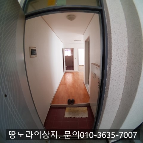 <대구 수성구 시지동 쓰리룸 월세. 500/30> 방2,거실1,욕실1,발코니1 매물 사진 2
