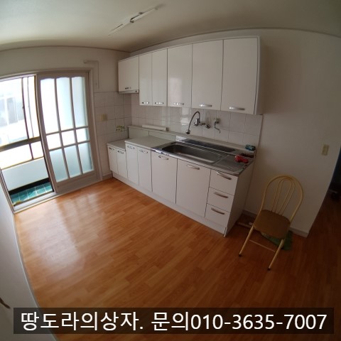 <대구 수성구 시지동 쓰리룸 월세. 500/30> 방2,거실1,욕실1,발코니1 매물 사진 3