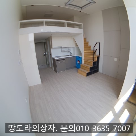 <대구 중구 남삼동 반월당아너스제네스타워 오피스텔 월세> 남향. 복층 매물 사진 4