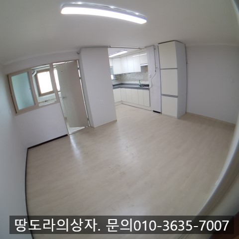 <대구 북구 침산동 한우맨션아파트 전세. 2억 8천만원> 올수리. 방3, 욕실2, 주방1, 거실1, 발코니1, 다용도실1 매물 사진 4