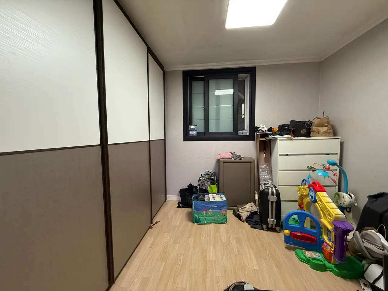 대구 동구 율하동 수리된 2층 단독주택 매매. 율하초등학교 도보6분. 신기역 도보 4분. 매물 사진 8