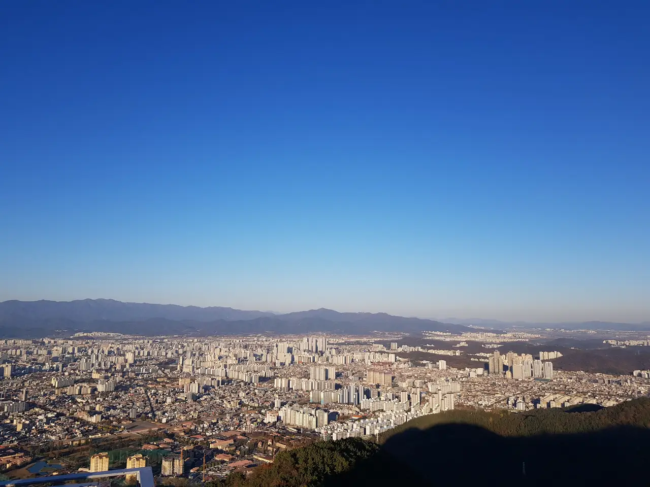 (4점) 대구 남구 앞산 케이블카. 케이블카 타고 올라간 앞산과 낙동강승전기념관 작업 사진 6