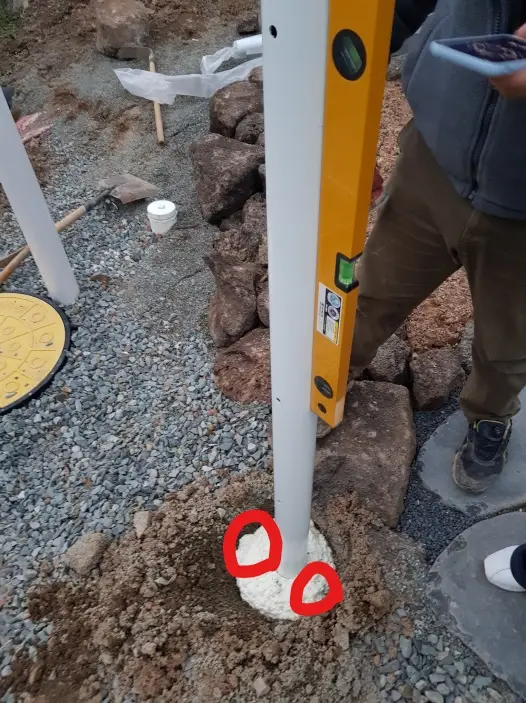 집 울타리 메쉬 휀스 셀프 설치 작업 사진 12