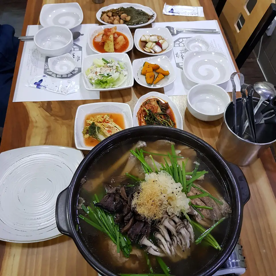 (5점) 대구 수성구 중동 국물 맛이 끝내주는 능이백숙 맛집 '중동감나무집' 작업 사진 3