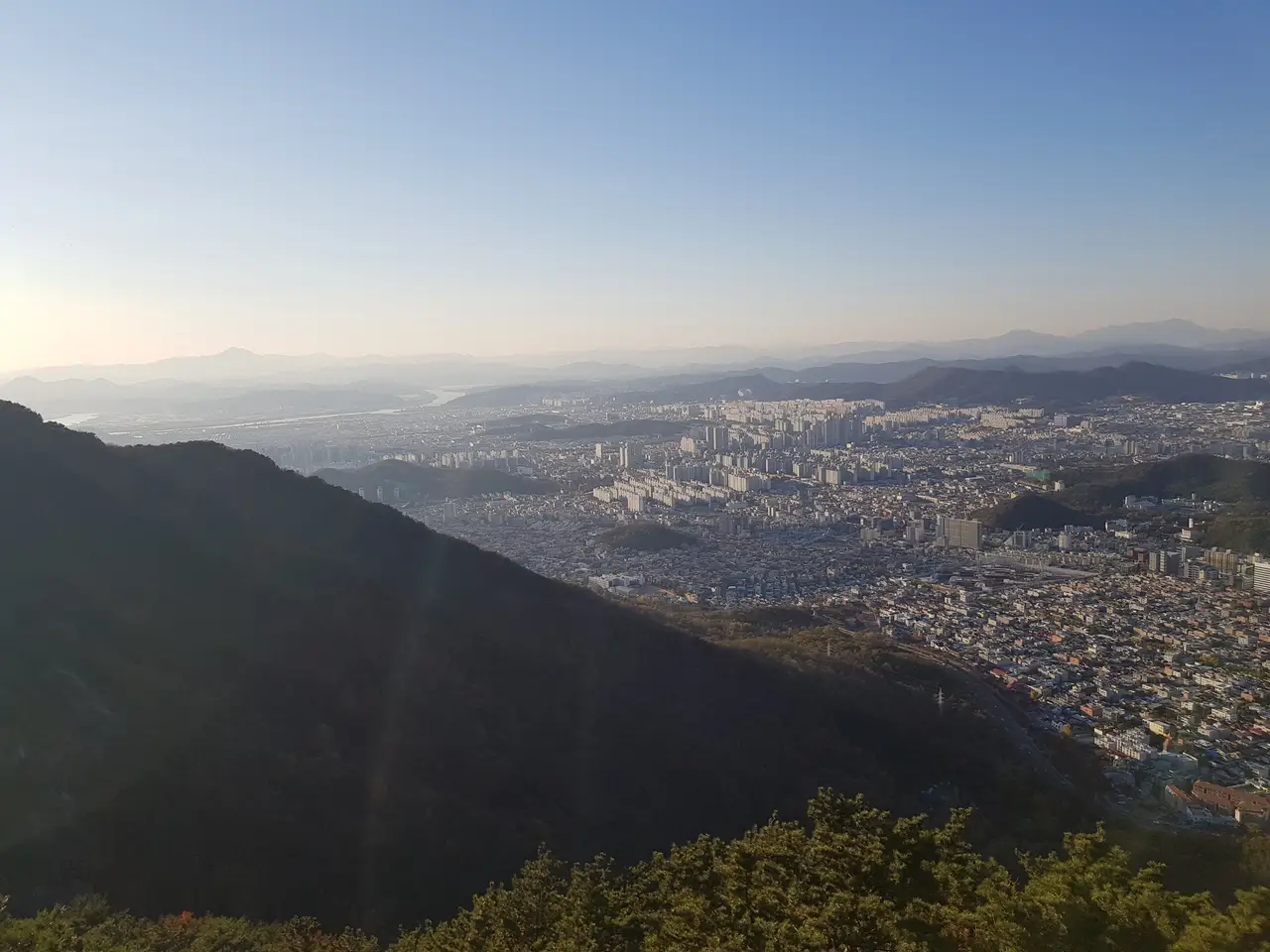 (4점) 대구 남구 앞산 케이블카. 케이블카 타고 올라간 앞산과 낙동강승전기념관 작업 사진 3