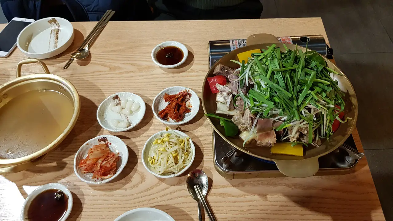 칠곡3지구 고요남. 하늘이 내린 재앙 고인돌갈비. 작업 사진 8