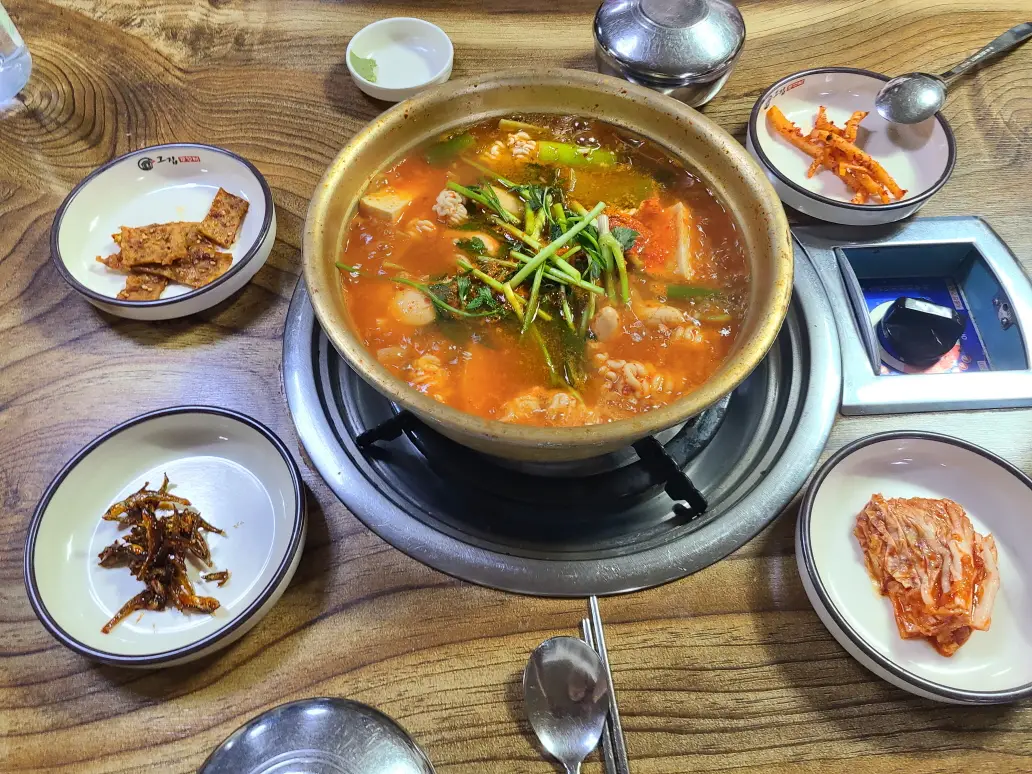 (영천 동태탕 맛집 5점) 영천시 완산동 '바다 양푼이 동태탕' 작업 사진 2