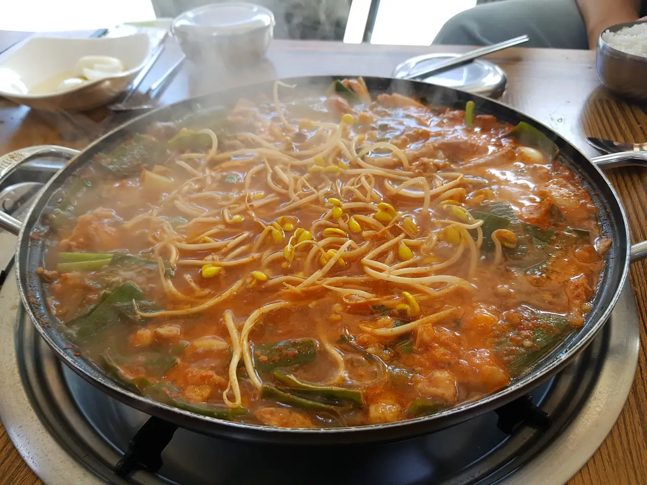(4점) 경산시 진량읍 돼지찌개 맛집 '와촌식육식당 진량공단 2호점' 작업 사진 6