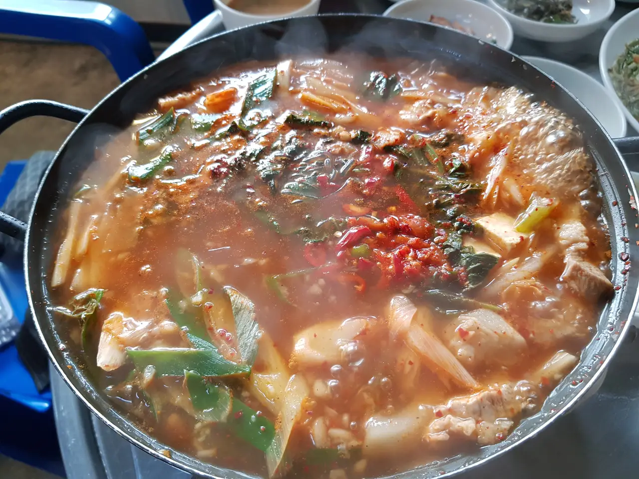 (5점) 경산시 사정동 돼지찌개 맛집 '성암산 할매묵집 성암점' 작업 사진 5