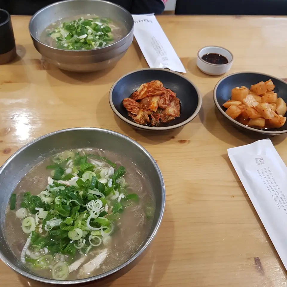 (4점)대구 중구 동산동 맛집 '근면성실' 닭칼국수 and 치킨 탕수육 작업 사진 3