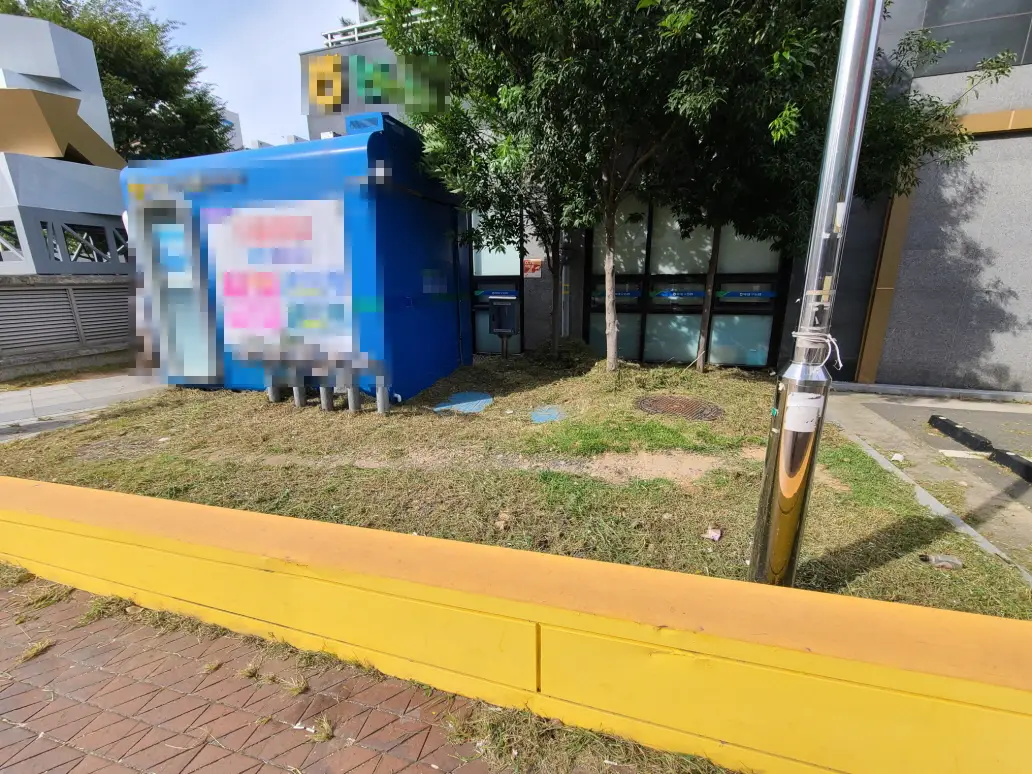(아파트 상가 화단 벌초) 대구 북구 아파트 단지 상가 앞 화단 벌초. 작업 사진 6