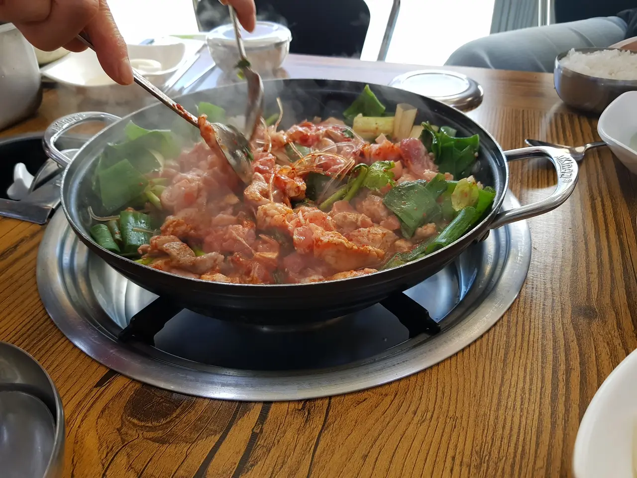 (4점) 경산시 진량읍 돼지찌개 맛집 '와촌식육식당 진량공단 2호점' 작업 사진 5
