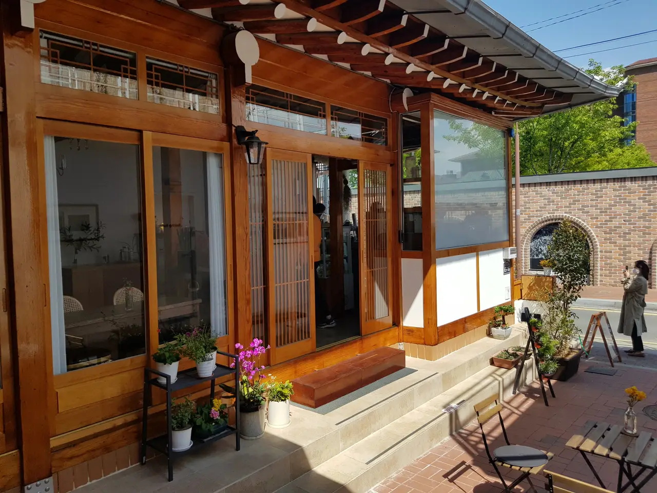 (4점) 대구 중구 남산동 대구가톨릭대학교 근처 분위기 좋은 한옥카페 '남산연홍' 작업 사진 4