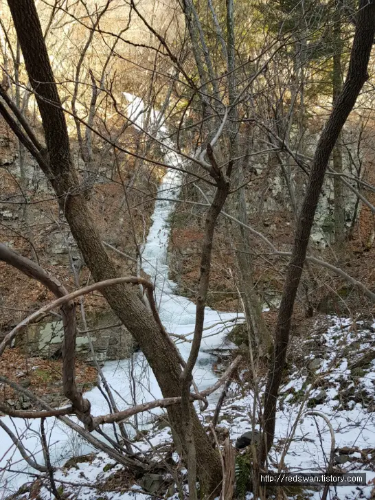 맑은 물과 계곡이 아름다운 문경 주흘산 산행. 문경새재. 작업 사진 20