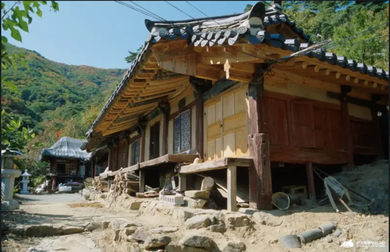 <경북 군위 압곡사> 1,300년 넘은 고찰 작업 사진 4