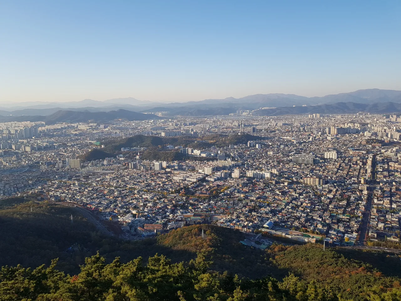 (4점) 대구 남구 앞산 케이블카. 케이블카 타고 올라간 앞산과 낙동강승전기념관 작업 사진 4
