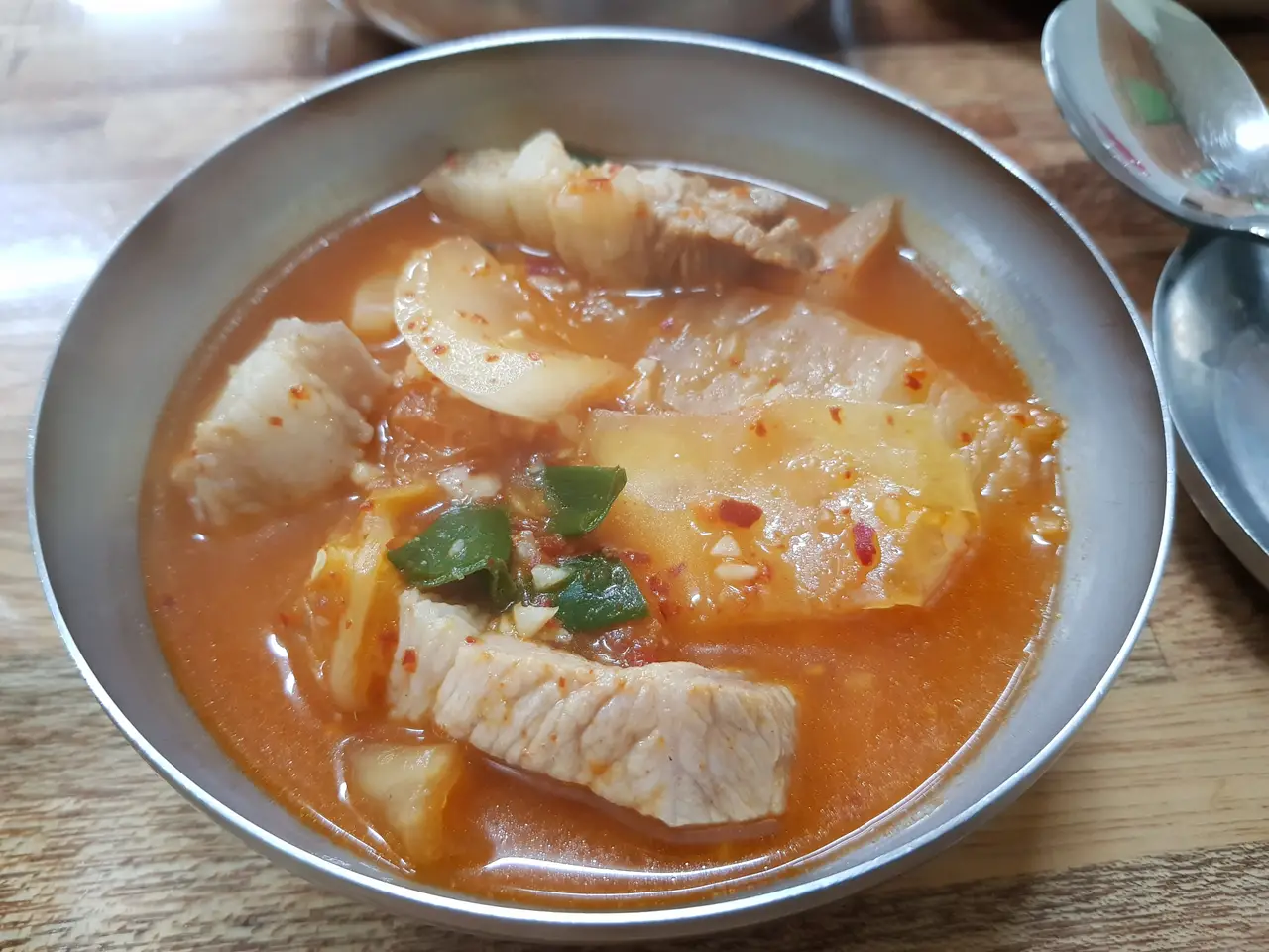 (5점) 영천시 완산동 김치돼지찌개 맛집 '역전식육식당' 작업 사진 7