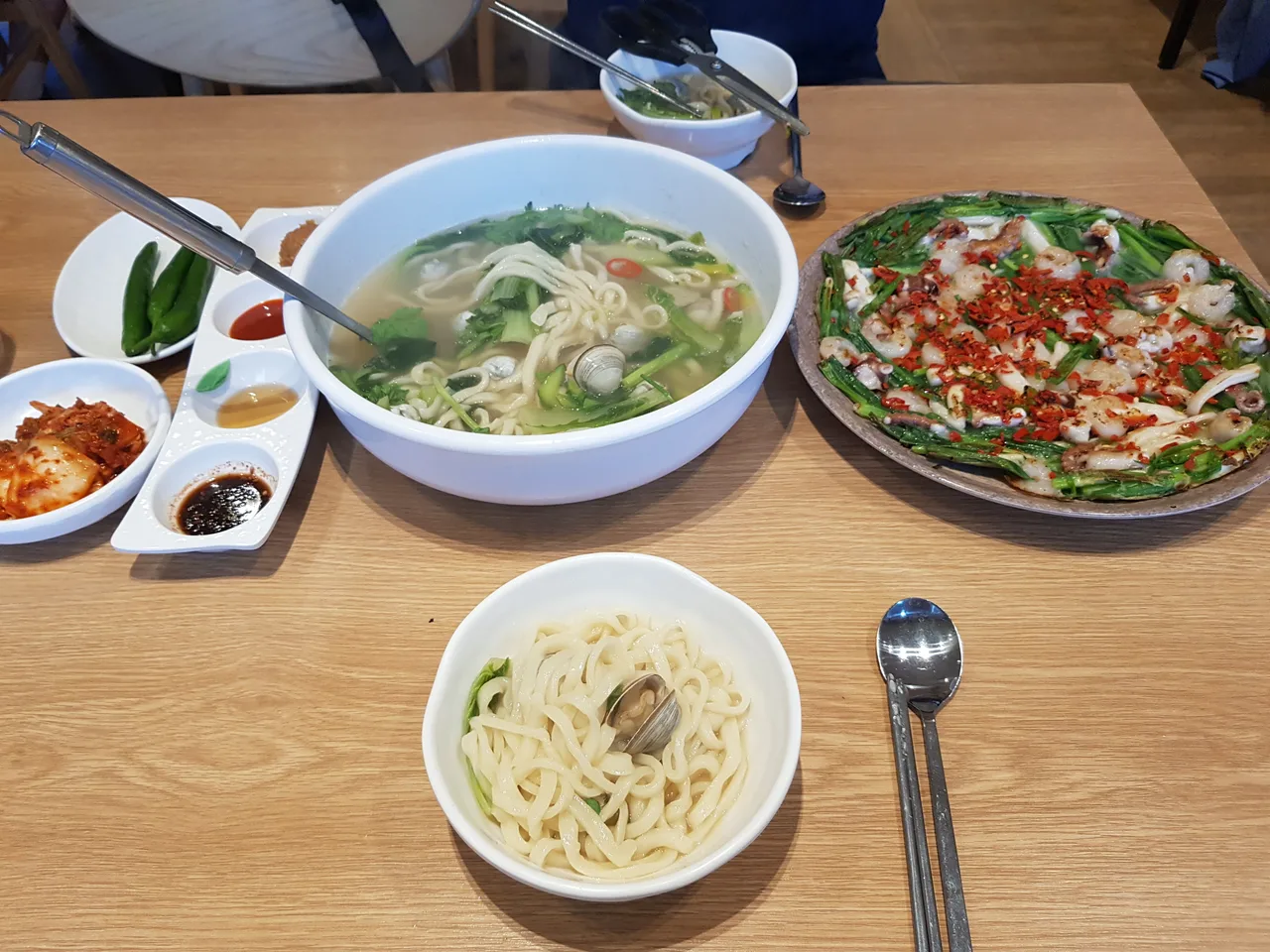 (4점) 대구 수성구 만촌동 칼국수와 해물파전 맛집 '조조칼국수 본점' 작업 사진 6
