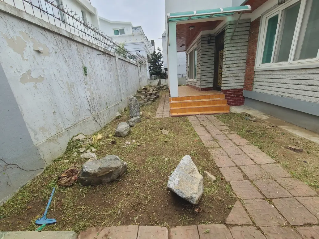 대구 남구 대명동, 청도군 이서면 주택 마당 제초 작업. 작업 사진 4
