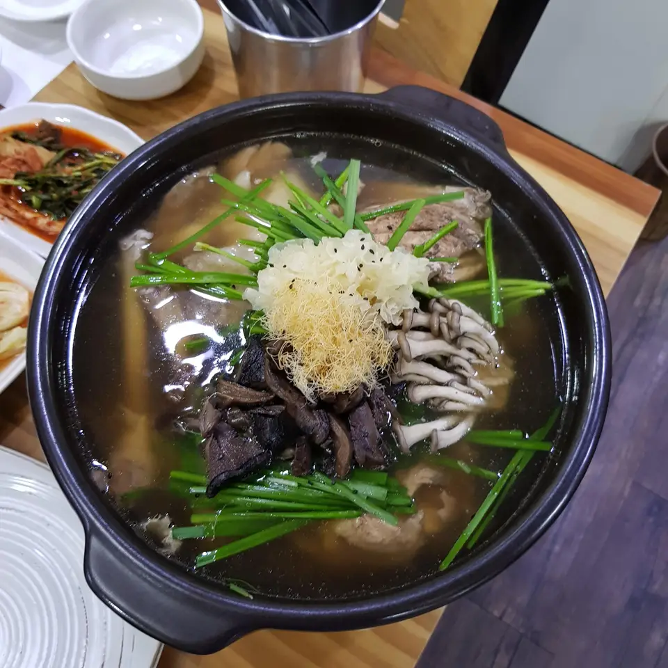 (5점) 대구 수성구 중동 국물 맛이 끝내주는 능이백숙 맛집 '중동감나무집' 작업 사진 4