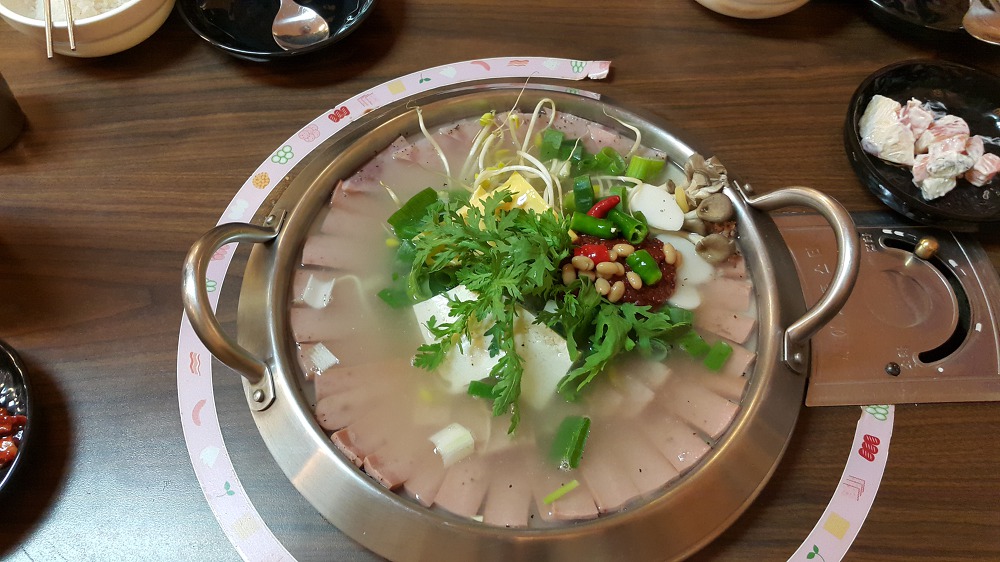 <대구 중구 삼덕동 \"캔디와 철수의 순정 부대찌개> 돈까스와 부대찌개 같이 먹을 수 있는데 맛있습니다. 작업 사진 4