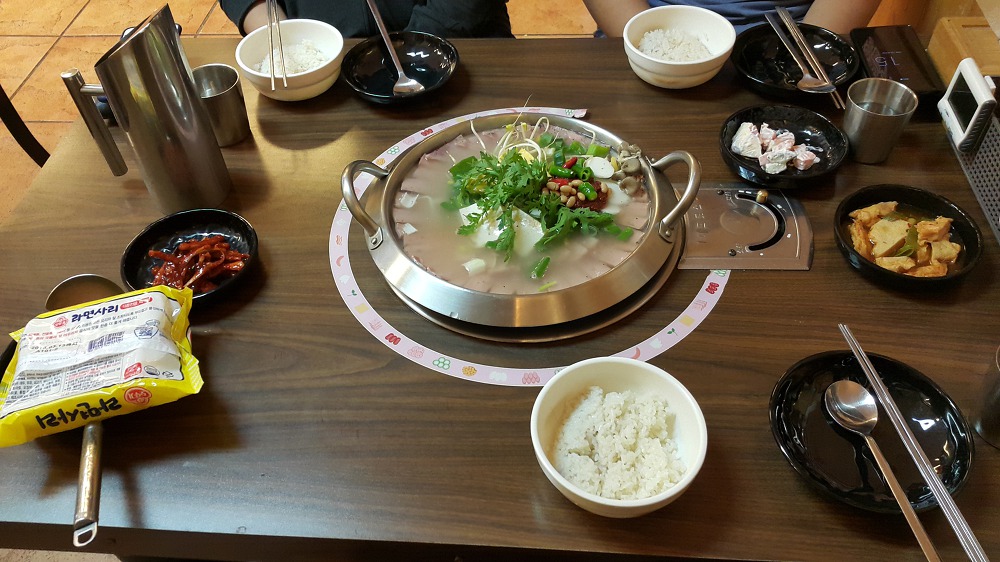 <대구 중구 삼덕동 \"캔디와 철수의 순정 부대찌개> 돈까스와 부대찌개 같이 먹을 수 있는데 맛있습니다. 작업 사진 3