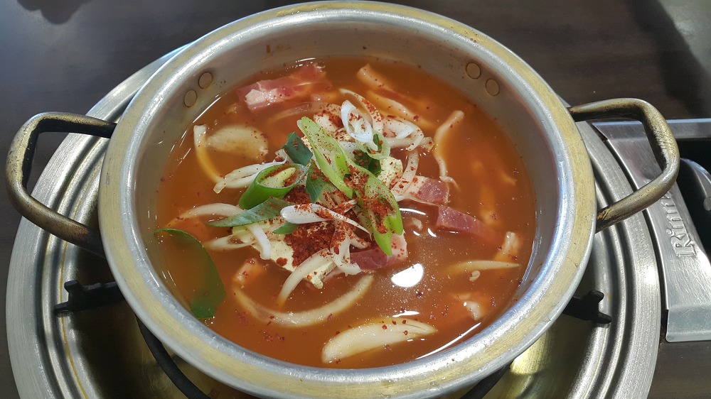 <대구 중구 동인동 \"한옥집\"> 대구시내쪽 묵은지 김치찜 괜찮은 곳 작업 사진 6