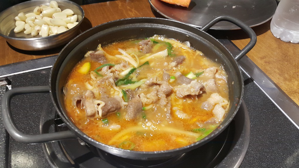 <대구 수성구 만촌동 \"포크팬\"> 적당한 가격의 고기 뷔페. 우삼겹으로 된장찌개 끓이면 정말 맛있습니다. 작업 사진 13