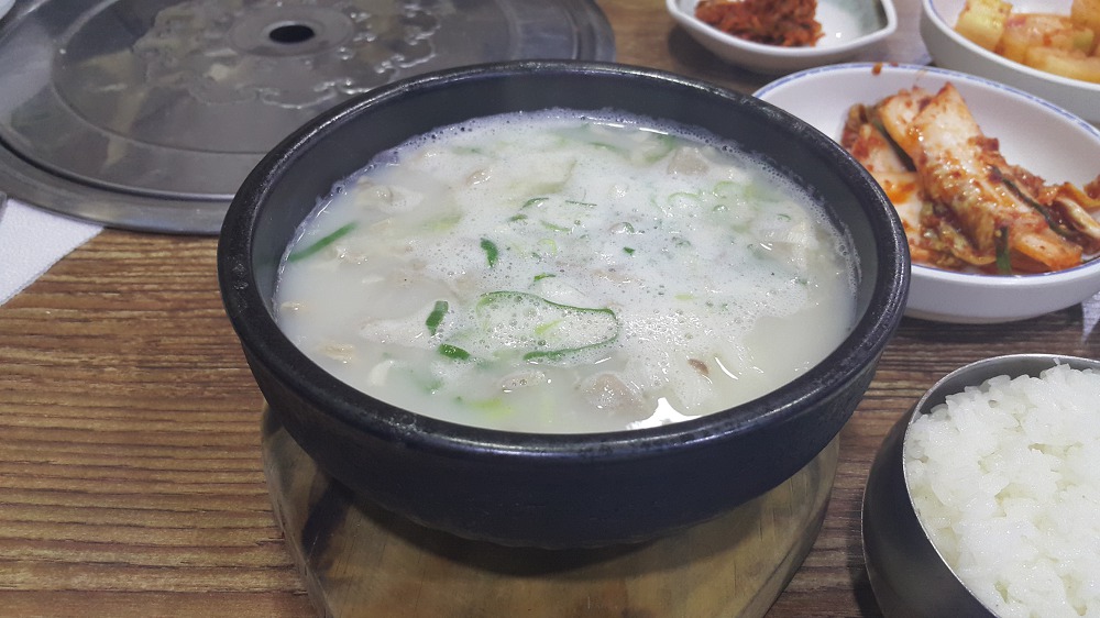 <대전 대덕 신탄진동 \"대청골순대국밥\"> 친구가 순대국밥 맛있다고해서 왔습니다. 작업 사진 5