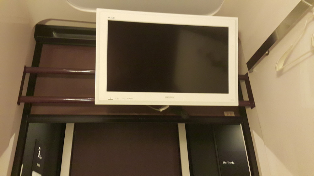 <일본 교토 \"First Cabin Kyoto-Karasuma\"> 교토 가성비 좋은 캡슐형 숙소 작업 사진 6