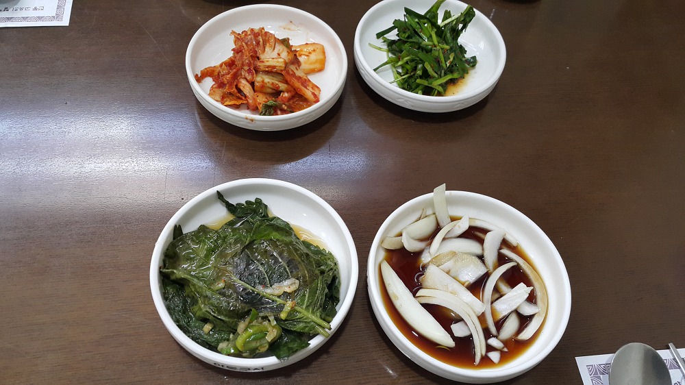 <대구 수성구 황금동 \"안동국시 본점\"> 구수하고 깔끔 국물 맛에 칼국수 같은 면발과 식감 좋은 녹두빈대떡 작업 사진 4