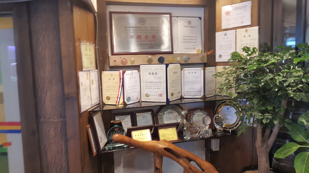 <대구 달성군 가창면 \"큰나무집궁중약백숙\"> 완전 배부르고 맛있게 먹은 백숙 작업 사진 3
