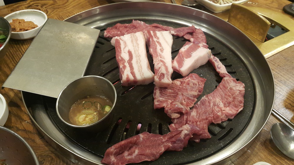 <대구 수성구 상동 \"돈모닝\"> 맛있는 제주도 흑돼지오겹살과 돼지찌개 작업 사진 4