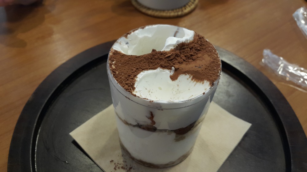 <대구 수성구 범어동 \"오퍼커피\"> 마스카포네 티라미수 너무 맛있어요 작업 사진 8