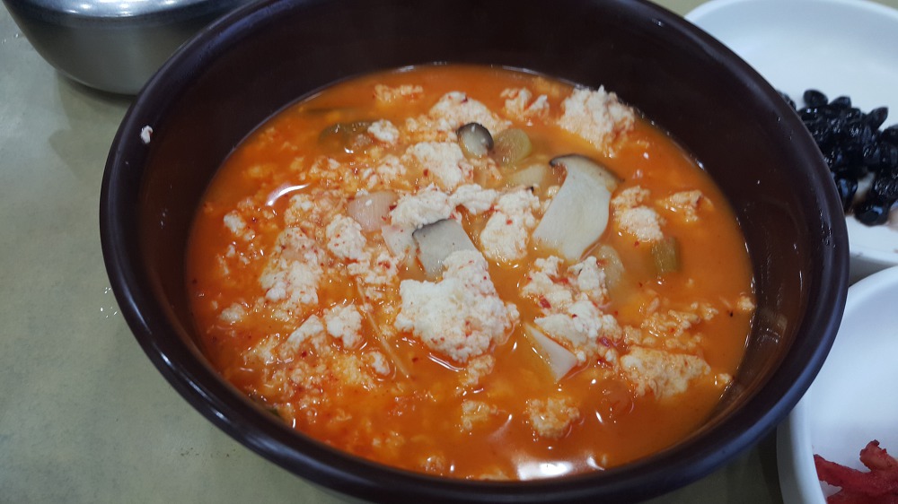 <경산 와촌 팔공산 \"솔매기식당\"> 촌두부에 순두부찌개 거기다가 해물파전까지 배터지게 먹었습니다.. 작업 사진 7