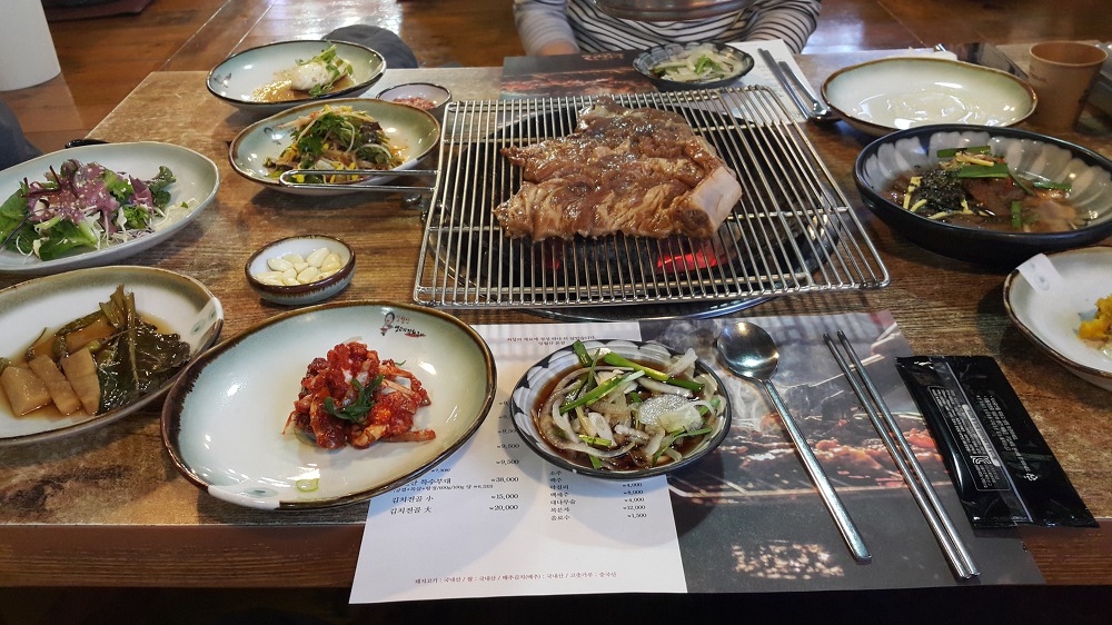 <대구 북구 침산동 \"일월산생고기직화구이\"> 구워주는 돼지갈비 맛집 작업 사진 7