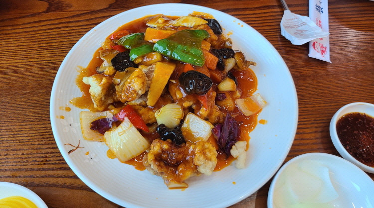 (4점) 울진군 죽변면 중국집 맛집 '예원'. (ps. 2022년은 게가 흉년인지 별로 안 들었음.) 작업 사진 5