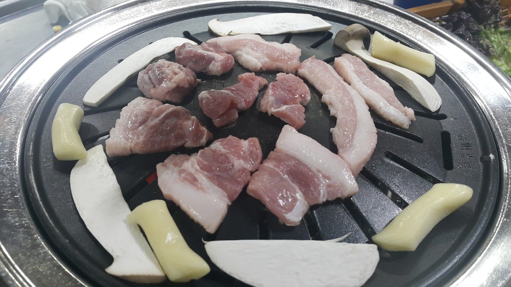 <경산 하양 \"옥돌막창\"> 이 집은 고기 먹으러 오는게 아니라 김치말이국수 먹으러 온다고요? 작업 사진 6