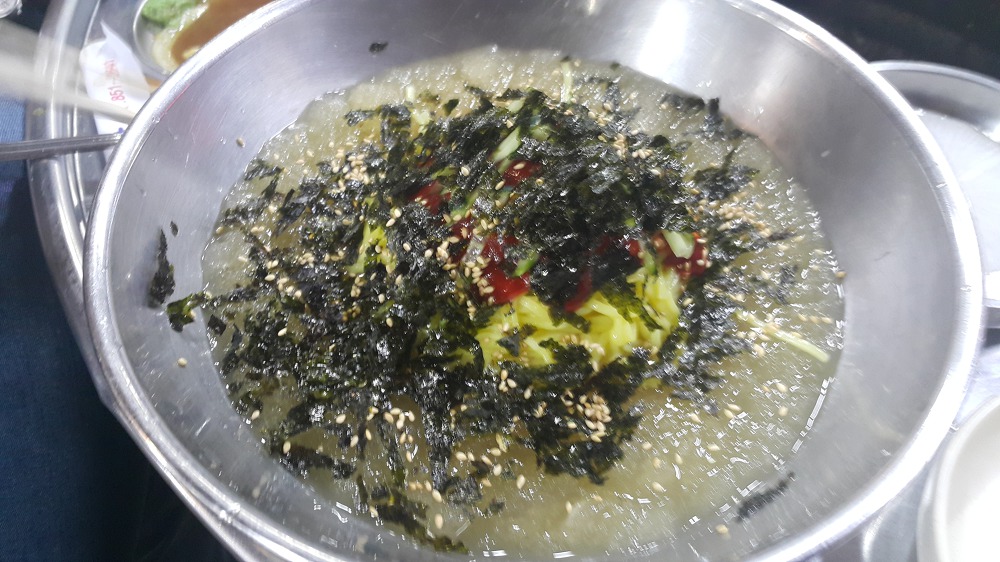 <경산 하양 \"옥돌막창\"> 이 집은 고기 먹으러 오는게 아니라 김치말이국수 먹으러 온다고요? 작업 사진 7