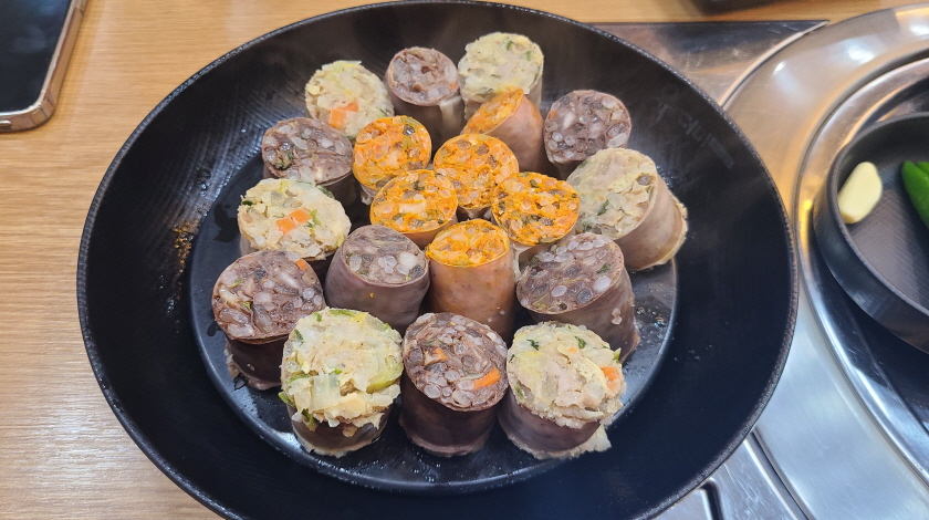 (4점) 경남 진주 고기 듬뿍 올라간 국밥 맛집. 육더미샤브앤국밥 초전점 작업 사진 5
