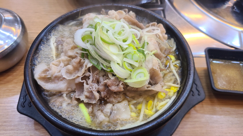 (4점) 경남 진주 고기 듬뿍 올라간 국밥 맛집. 육더미샤브앤국밥 초전점 작업 사진 6