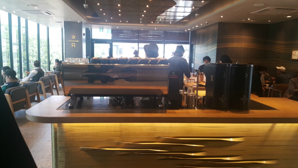 <대구 수성못 \"스타벅스 대구수성호수점\"> 새로 오픈한 수성못 스타벅스 방문 작업 사진 2