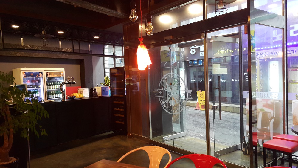 <인천 중구 인현동 \"인천야시장\"> 철판 야식주점. 아삭아삭한 신김치삼겹살 작업 사진 2